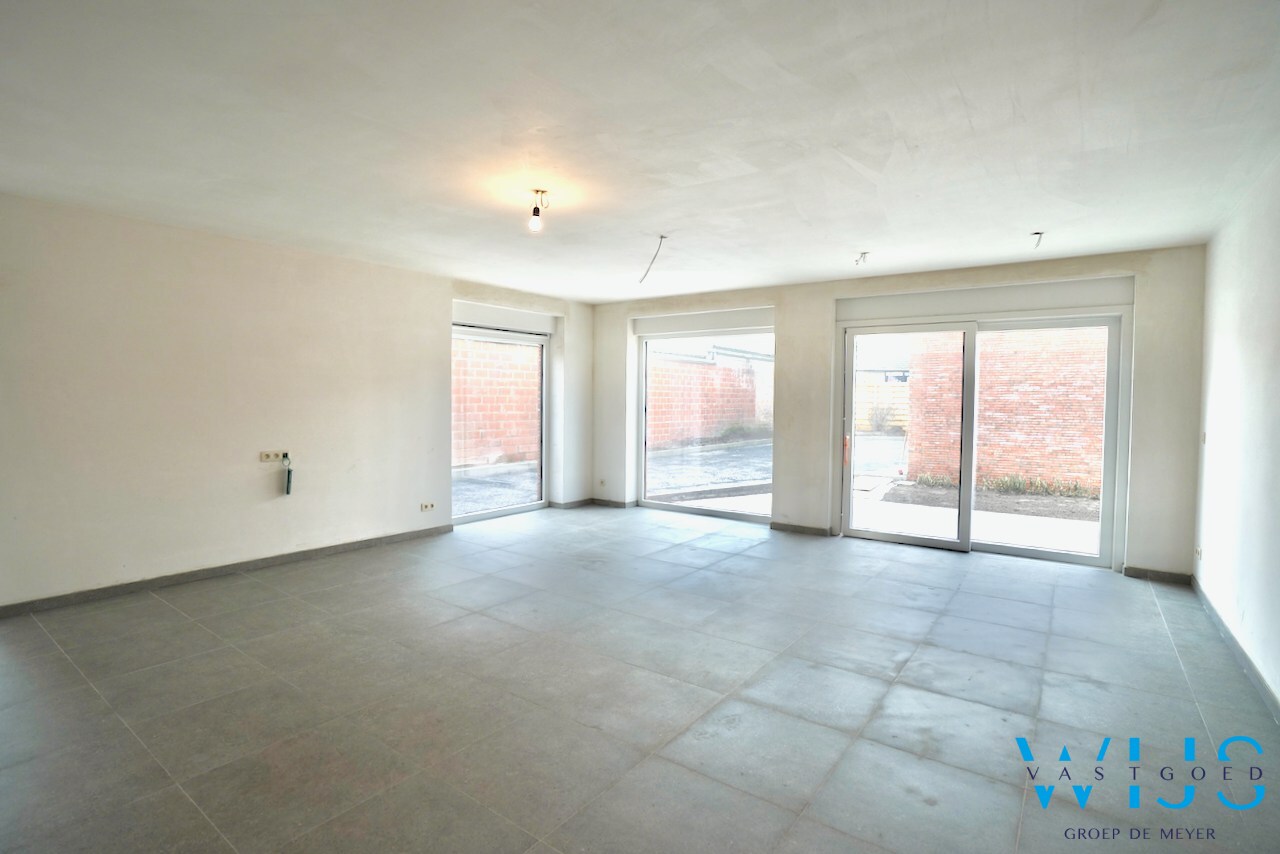 Nieuwbouw gelijkvloers appartement in hartje Ertvelde ! 