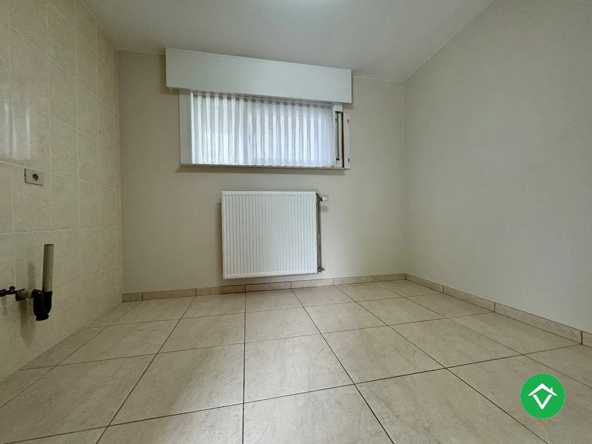 Alleenstaande woning met 3 slaapkamers en garage te Koekelare 