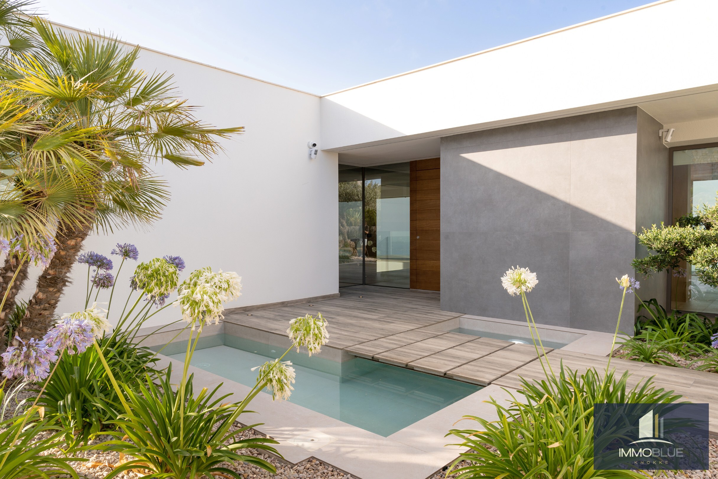 Moderne luxe met spectaculair zeezicht in Cumbre del Sol. 