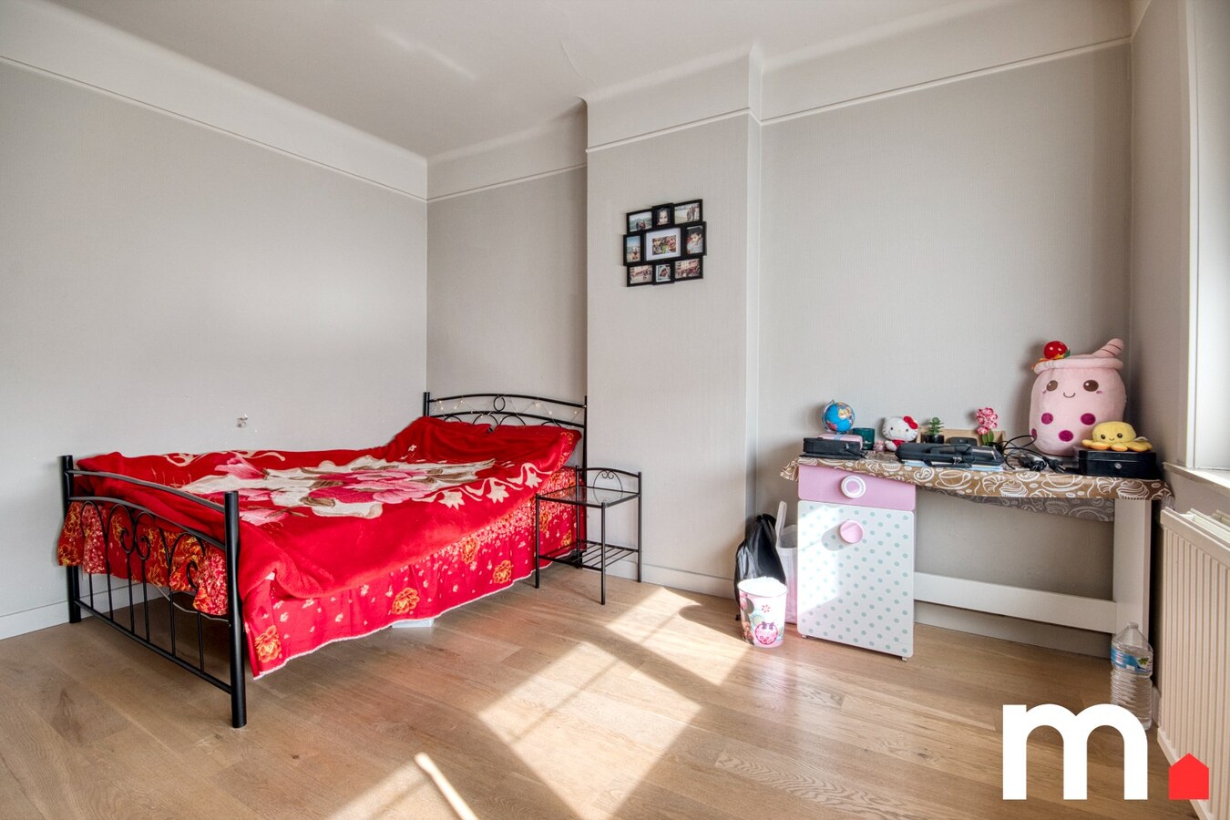 Unieke woning te Kortrijk met zonnige aangelegde tuin, Garage en 4 ruime slaapkamers! 