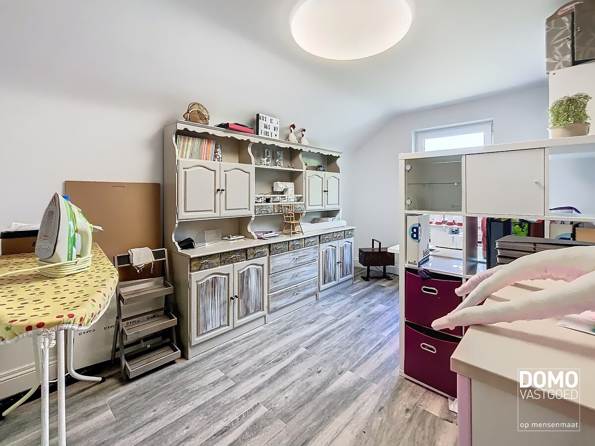 RUIME WONING MET 3 SLAAPKAMERS, TUIN EN RUIME PARKING IN SPALBEEK 