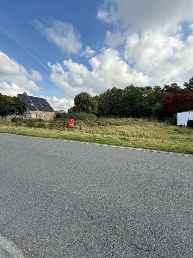 Perceel bouwgrond van 886,5 m² 