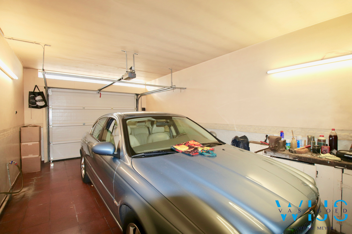 Stevig woonhuis op een prachtig perceel te Ertvelde/Oosteeklo 