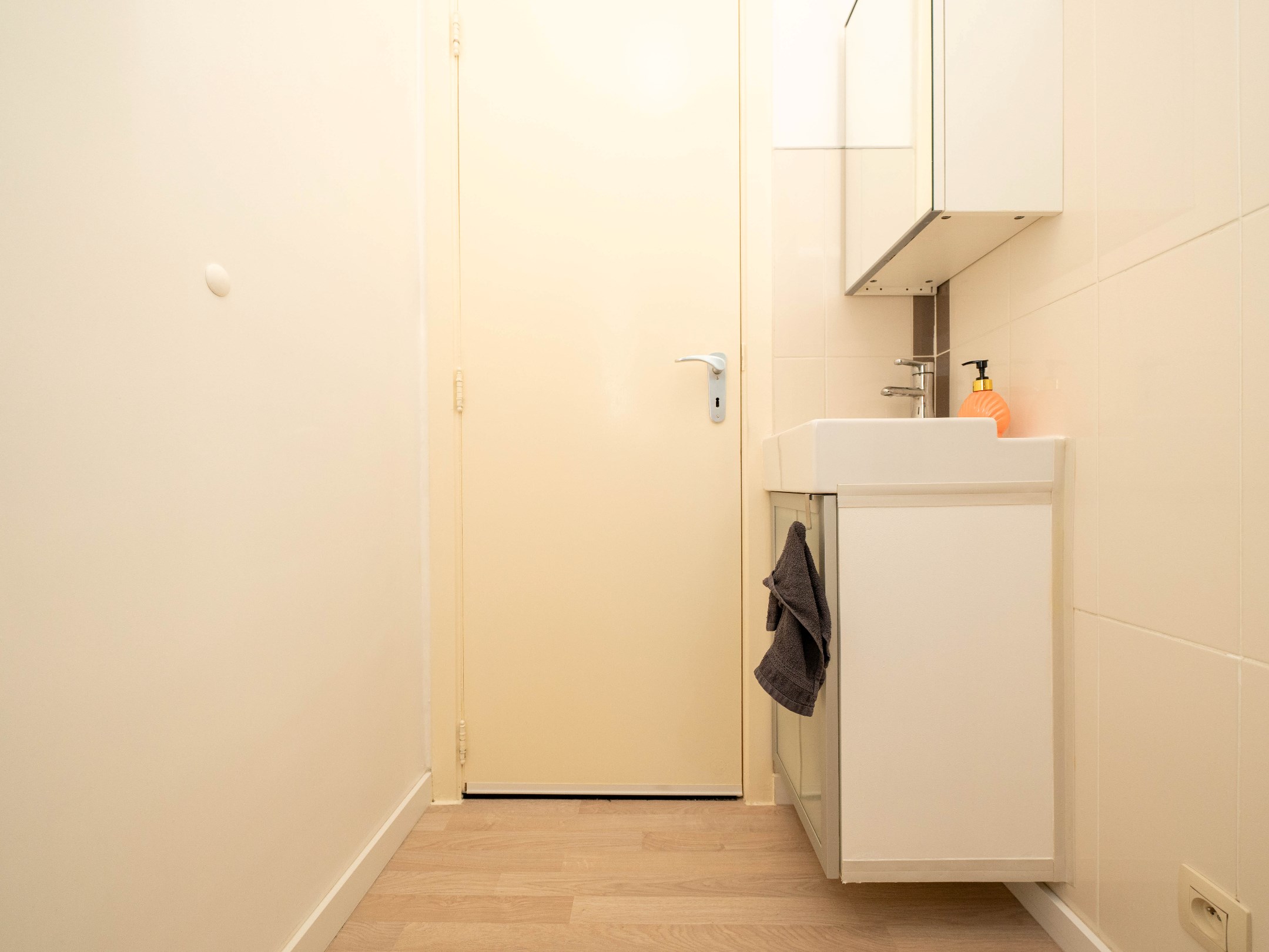 Gerenoveerd 2-kamer appartement met open zicht 