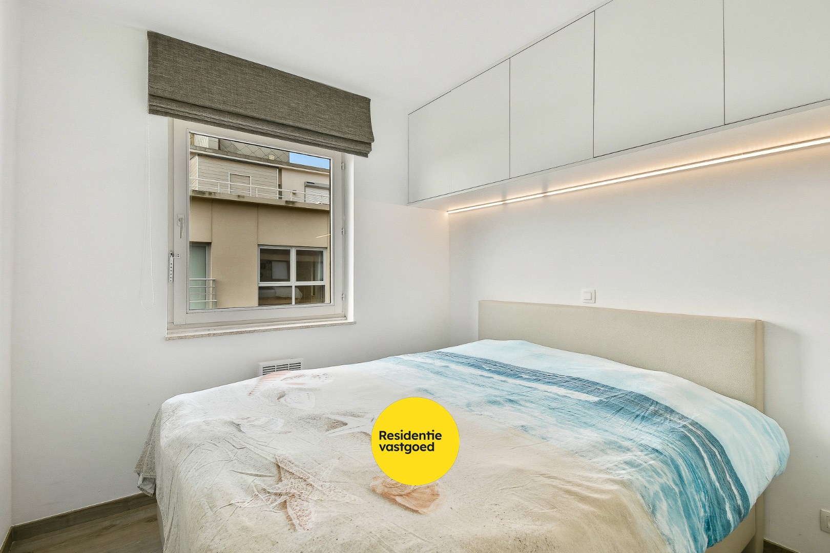 Appartement met zijdelings zeezicht en prachtig verzicht 