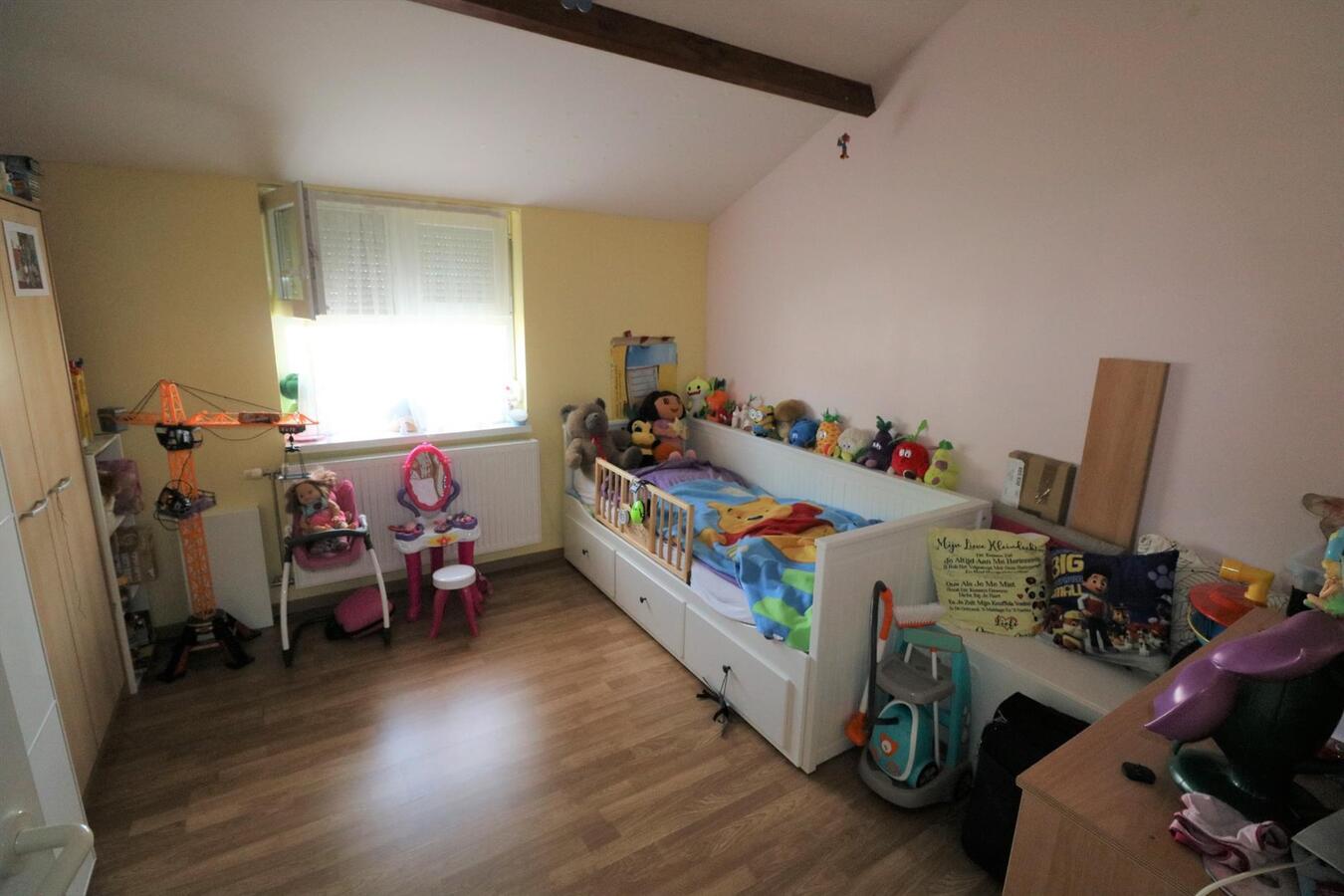 Halfopen gezinswoning met 4 slaapkamers  te Koekelare 