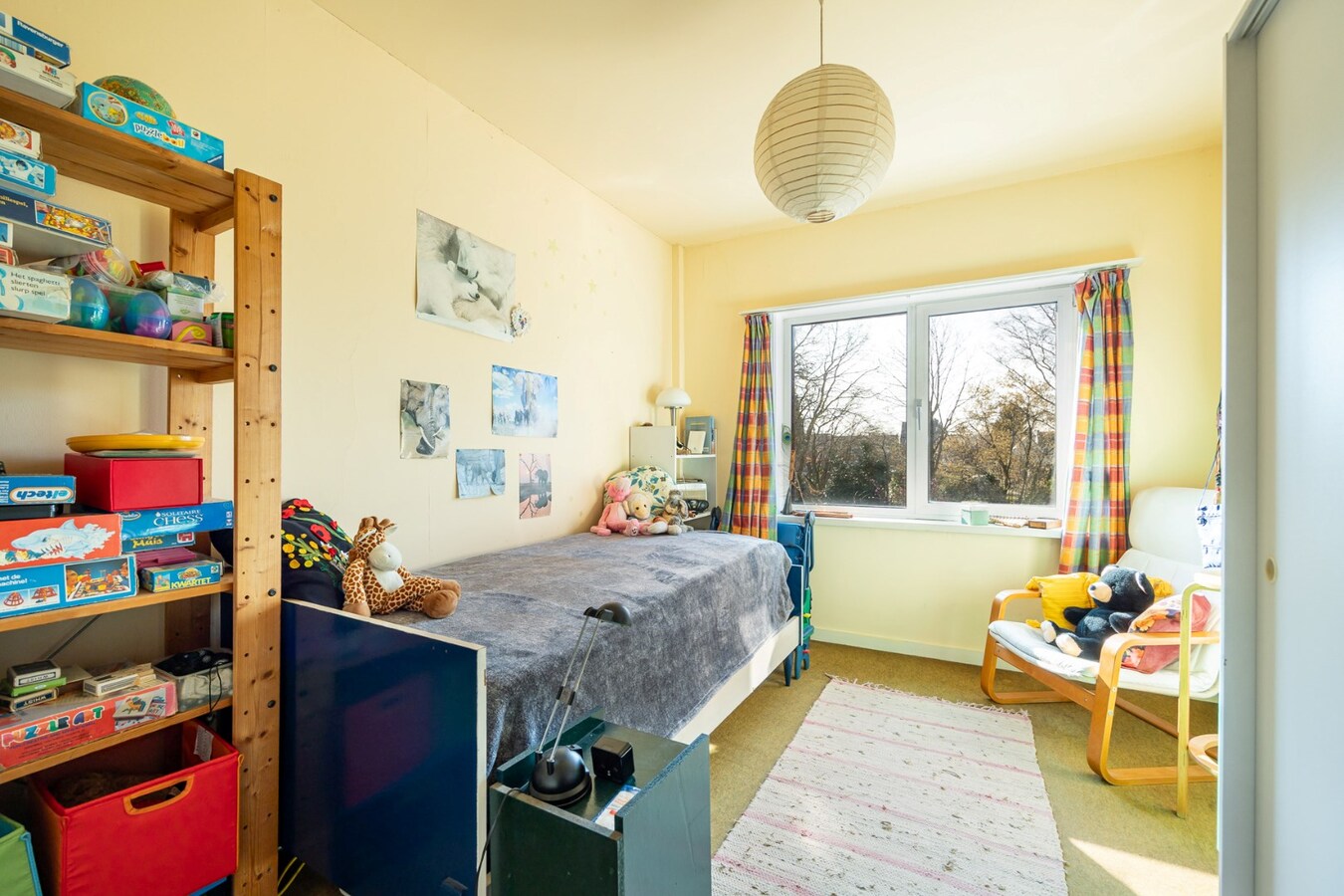 Ruime half-open bebouwing met 5 slaapkamers op toplocatie 