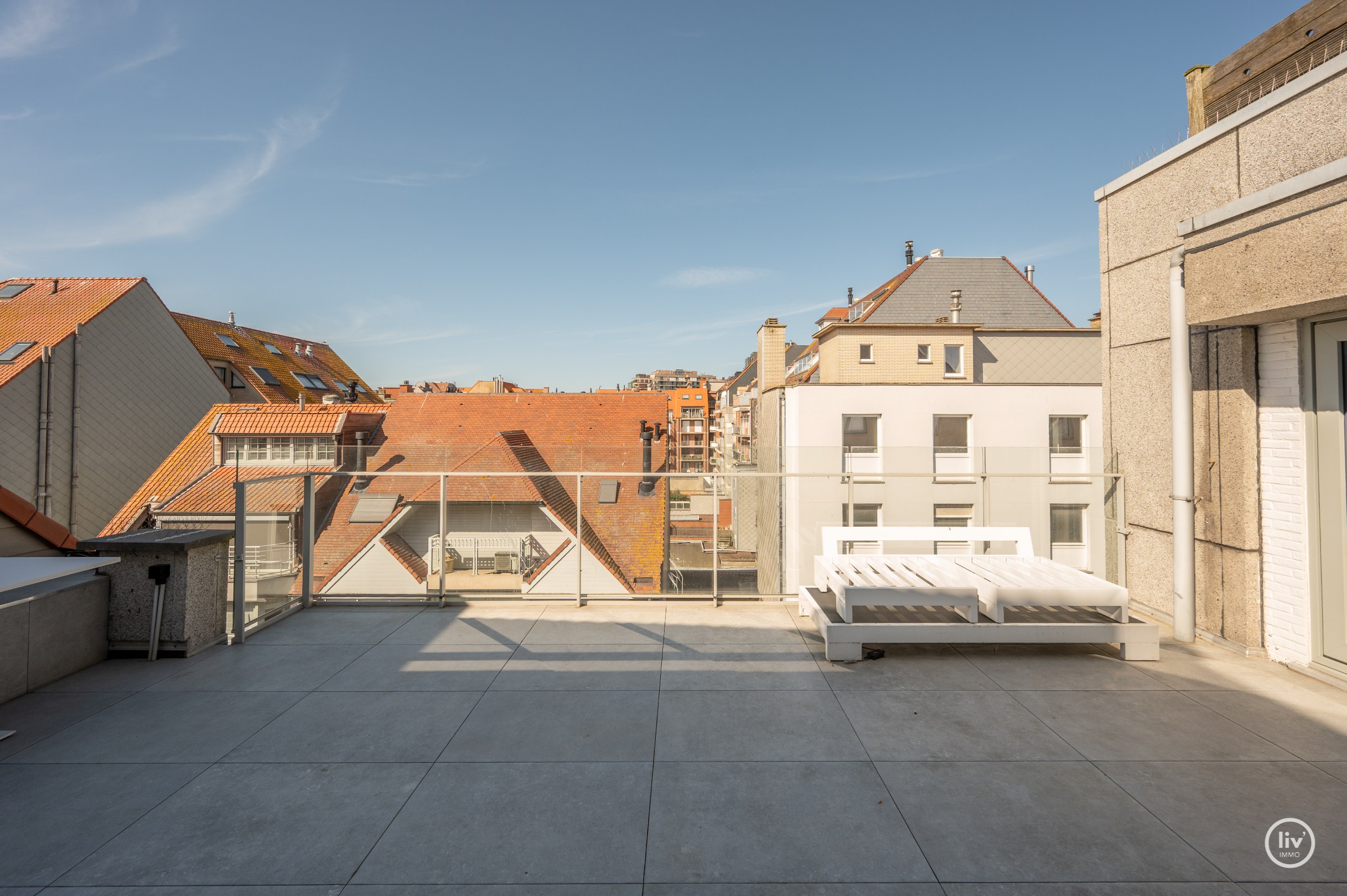 Volledig afgewerkt Hoekappartement + studio centraal gelegen in Knokke 