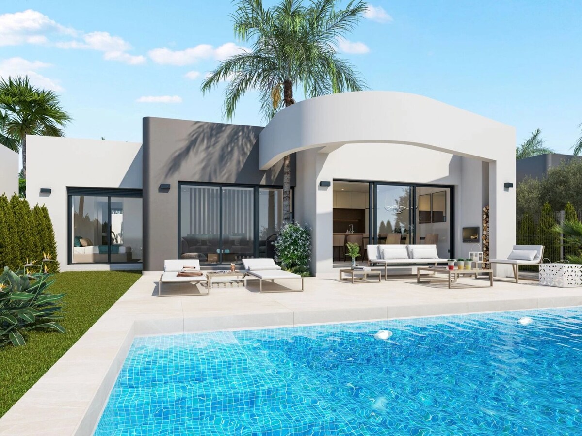Nieuwbouw residentie aan de voorkant van de La Serena golfbaan in Los Alcázares 