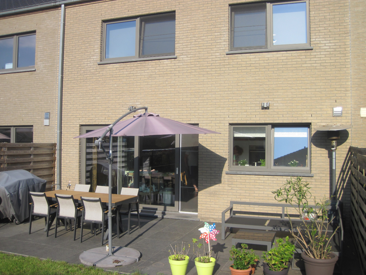 Ruime, energiezuinige gezinswoning met aangename tuin. 