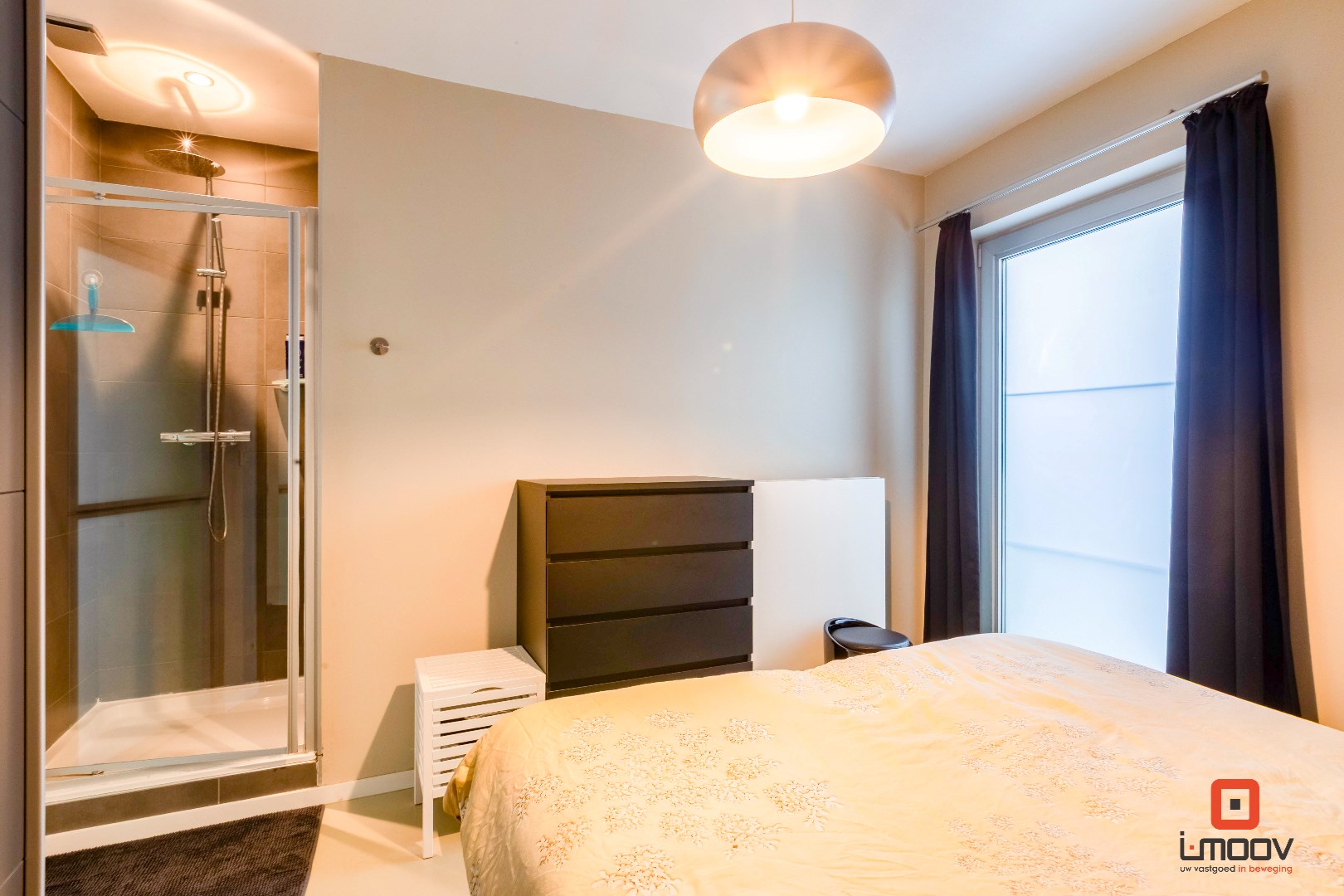 Karaktervol pand aan het Rommelwaterpark: industriële charme met huiselijke warmte. 