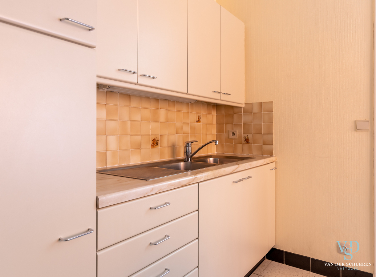 Gelijkgrondse woning op bijna 500 m² in centrum Gavere ! 