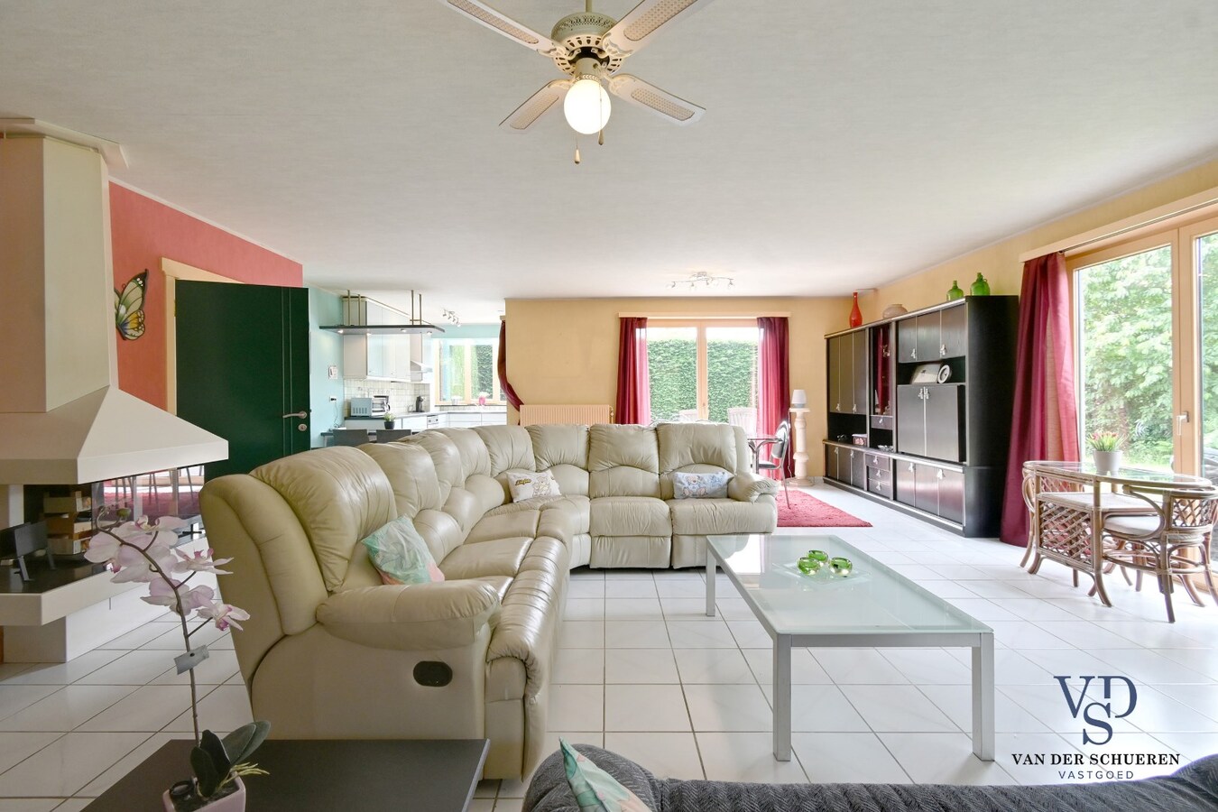 Tijdloos en lichtrijk wonen. 