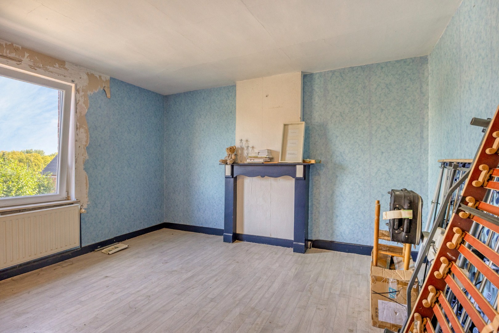 Halfopen bebouwing met 5 ruime slaapkamers, 2 badkamers, garage en tuin in Holsbeek – bewoonbare oppervlakte 214m² 