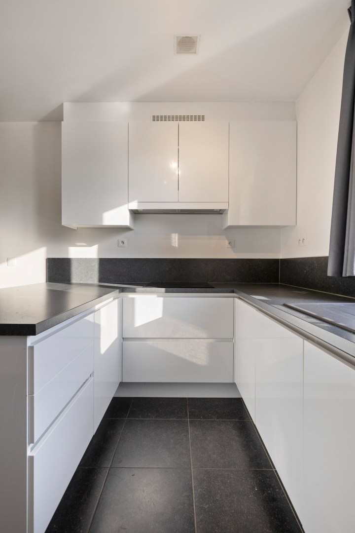 Recent appartement met 2 slaapkamers, terras, 2 ondergrondse autostaanplaatsen en private kelderberging in Herent! - EPC 41 kWh/m² - bewoonbare opp. 86 m² 