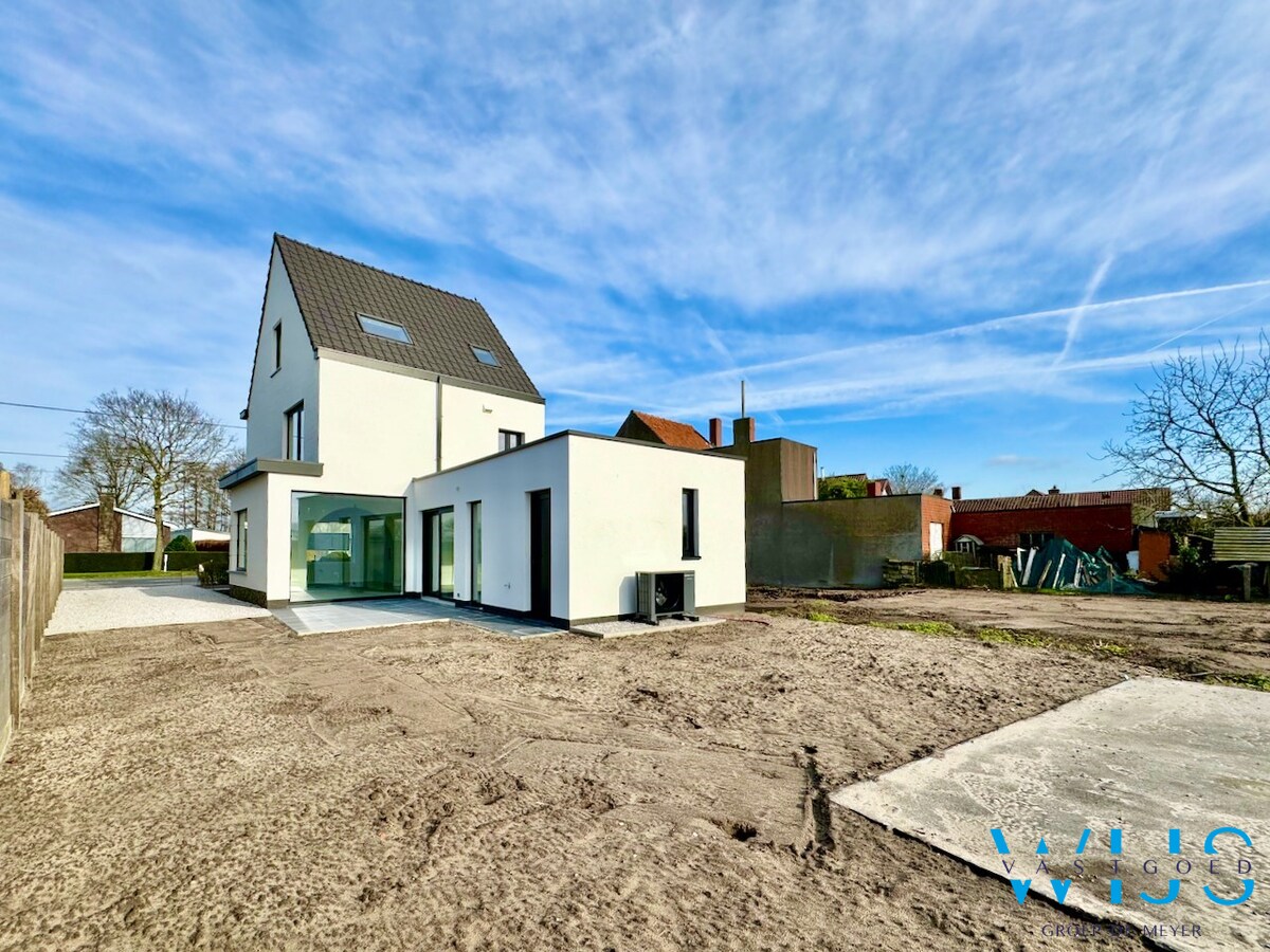 Volledig gerenoveerde TOPwoning te koop in Ertvelde ! 