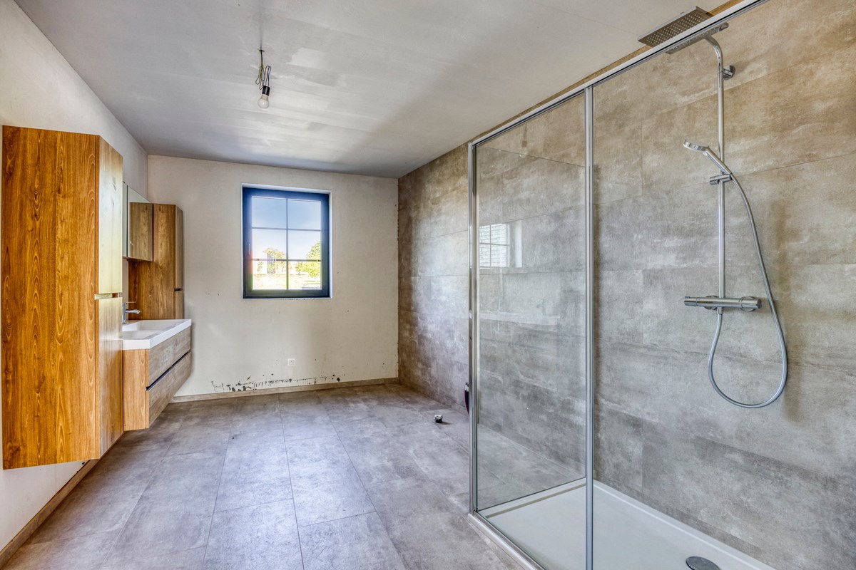 DRIE NIEUWE BEN-WONINGEN OP GUNSTIGE LOCATIE 