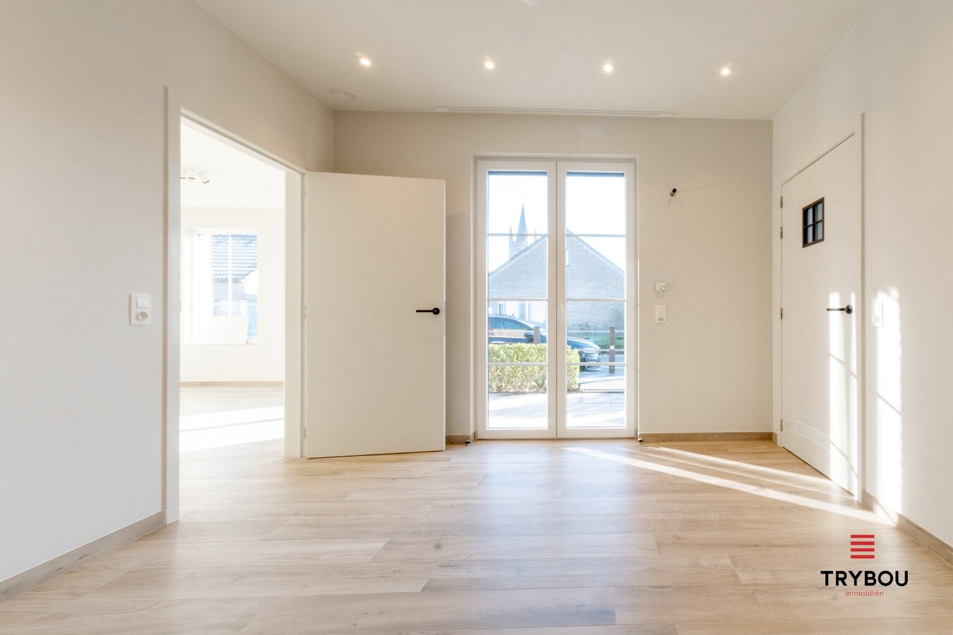 Instapklare, energiezuinige seniorenwoning in hartje Reninge 