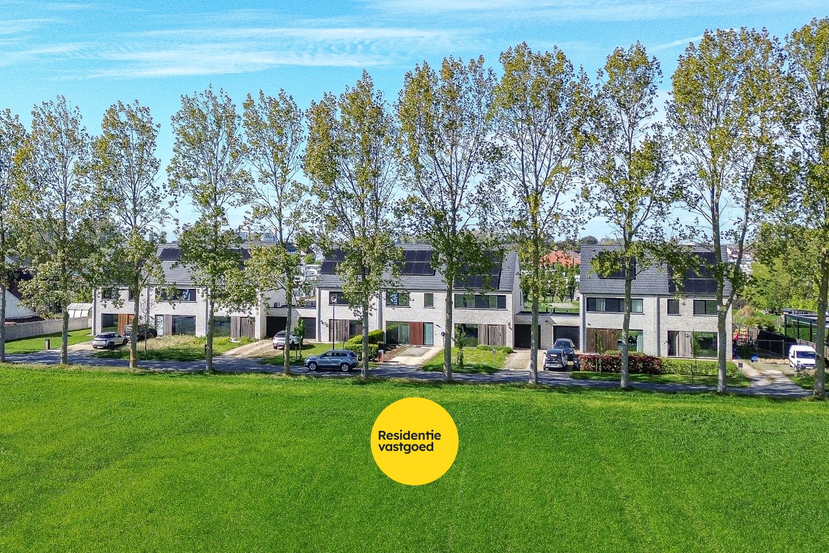Moderne en energiezuinige halfopen bebouwing (2020) met 4 slaapkamers in Vosseslag, De Haan 