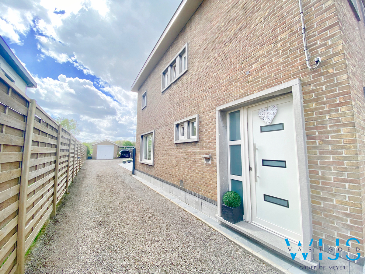 Instapklare gezinswoning met ZUIDgerichte tuin te Evergem! 