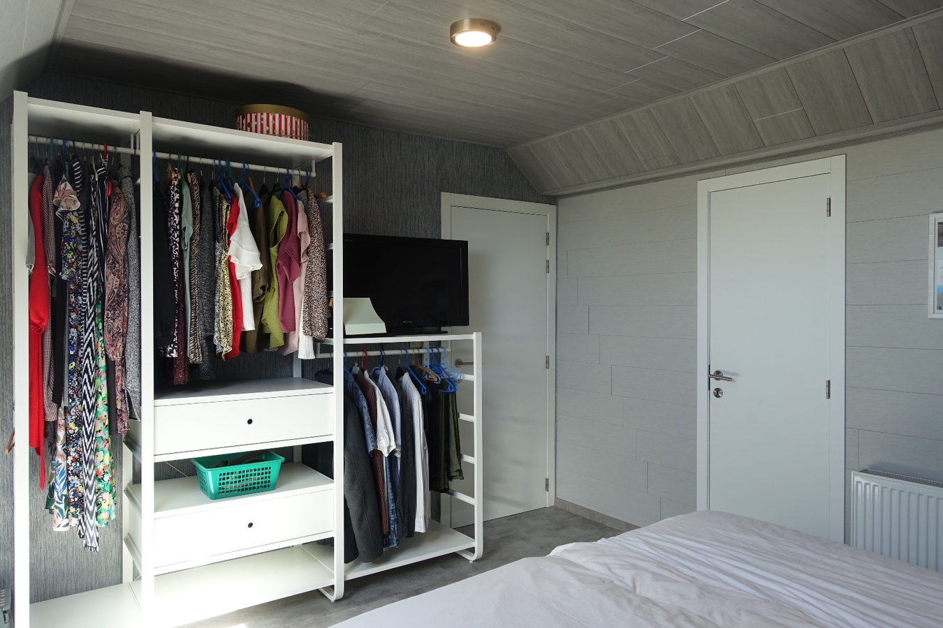 Instapklare woning met garage in centrum Zerkegem 