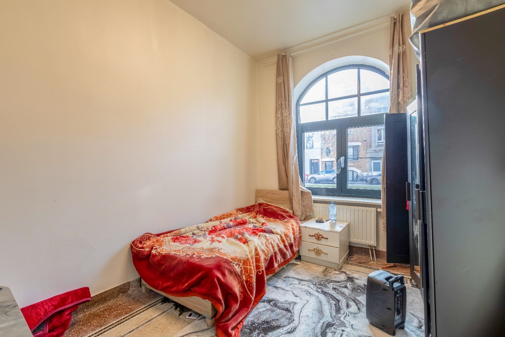 Vergunde en volledig verhuurde opbrengsteigendom op uitstekende locatie 