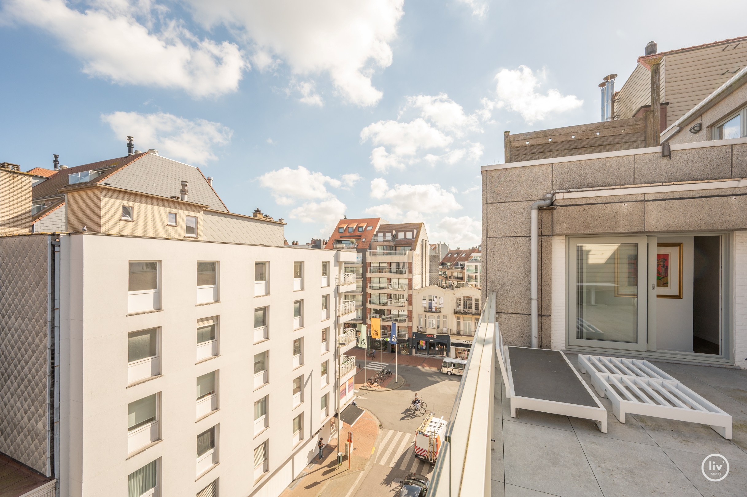 Volledig afgewerkt Hoekappartement + studio centraal gelegen in Knokke 