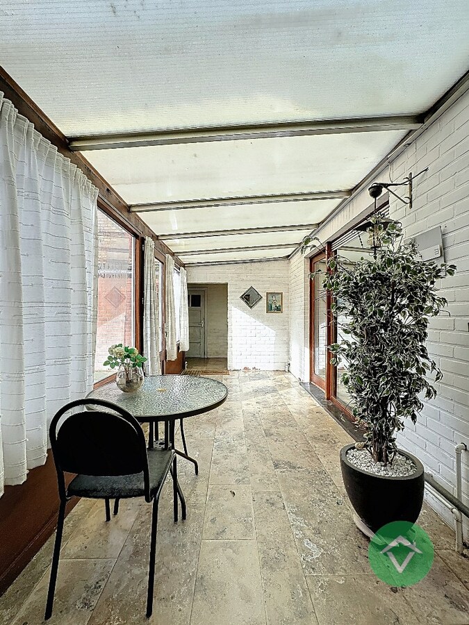 Woning met 3 slaapkamers en garage te Eernegem 