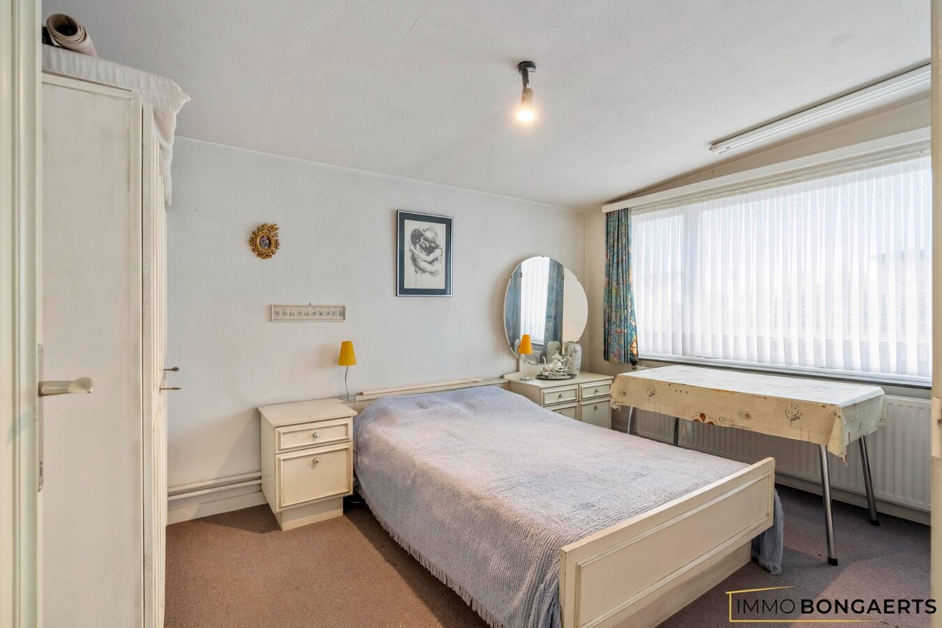 Te renoveren woning met 3 slaapkamers 