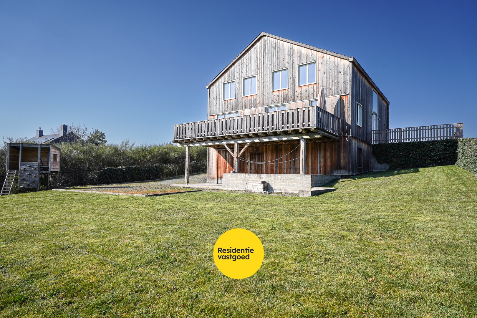 Open bebouwing te koop met uniek potentieel! 