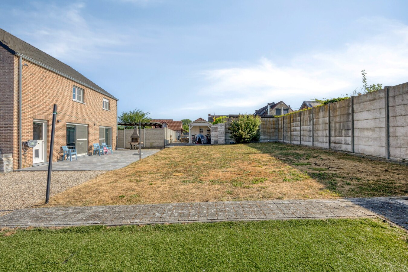 Prachtige pastoriewoning met 4 slaapkamers in Neerheylissem 