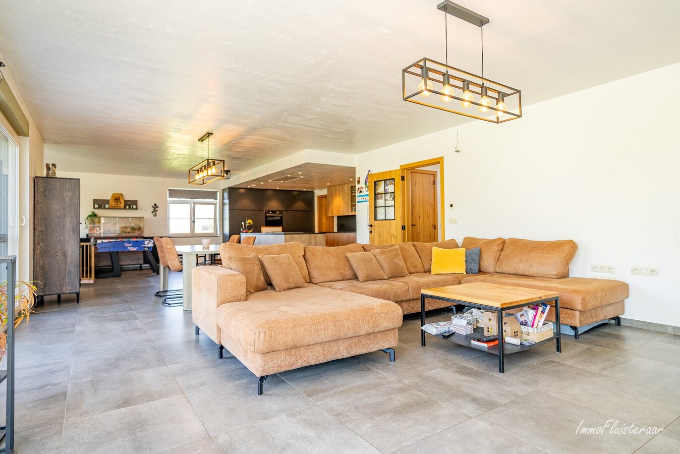 Magnifique domaine avec une villa neuve et un chenil et une pension pour chats agréés à Diksmuide 