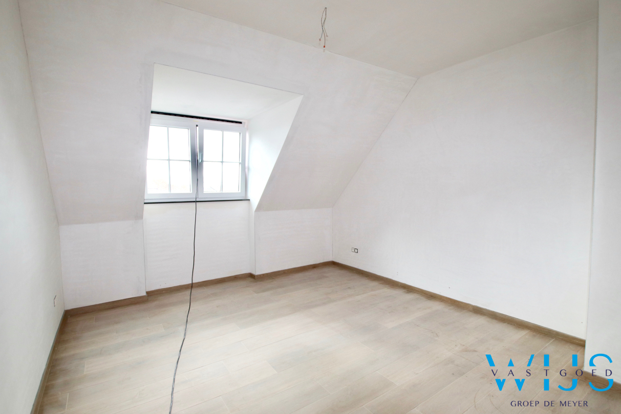 Instapklaar appartement met 2 slaapkamers &amp; terras te ASSENEDE ! 