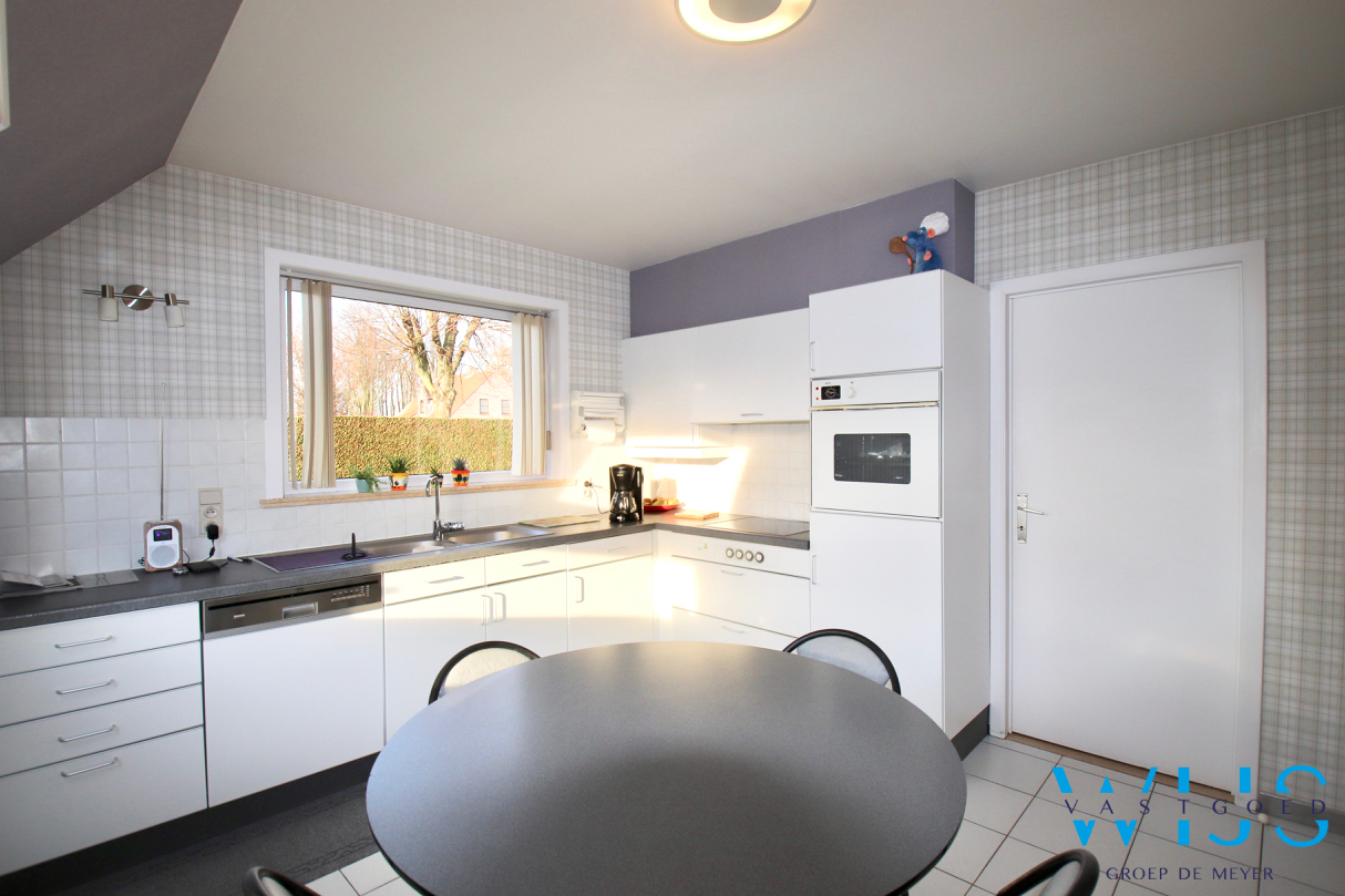 Open bebouwing op 745m² in een rustige woonwijk te LEMBEKE ! 