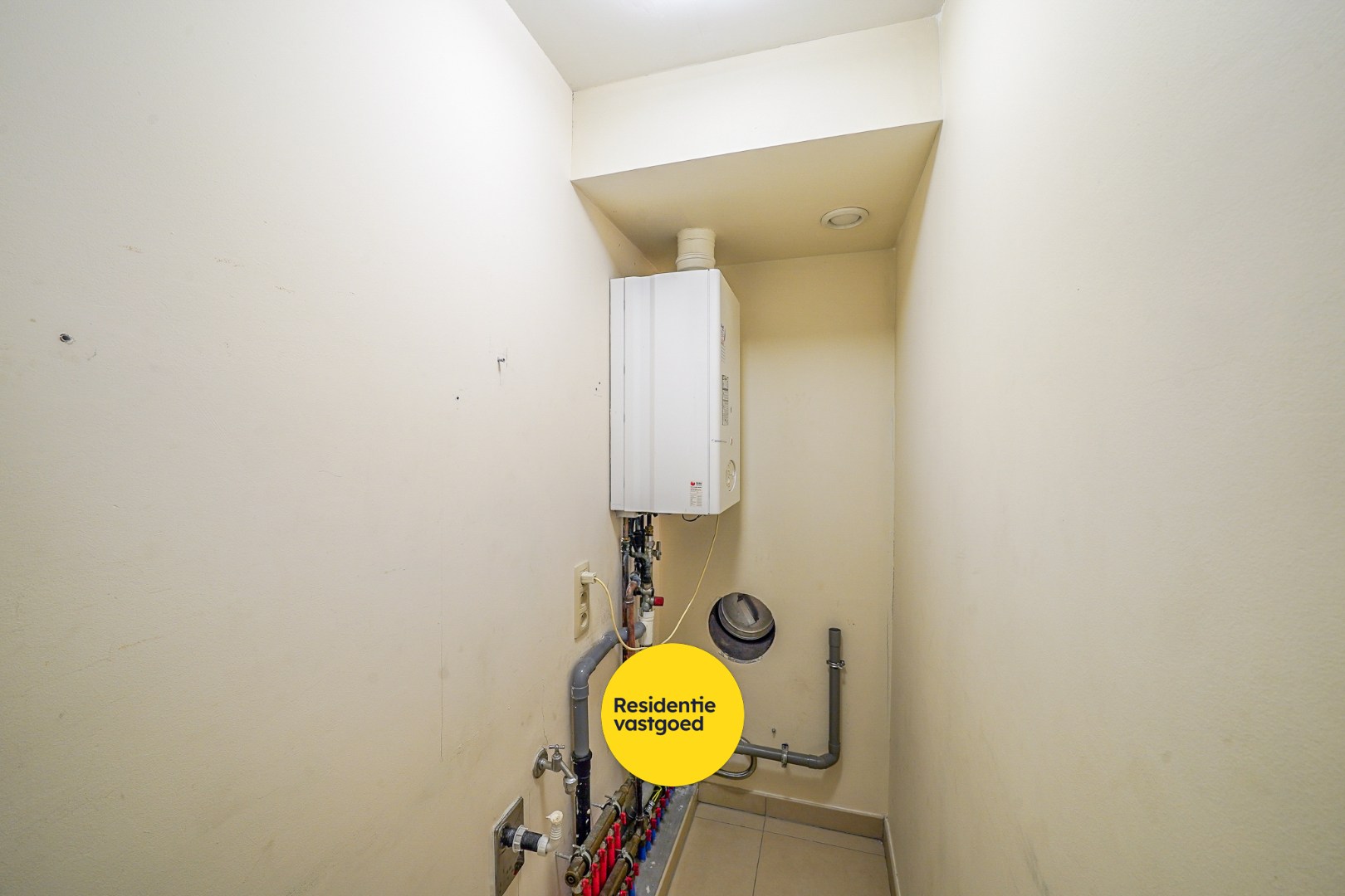 Instapklaar appartement met 2 terrassen te Mariakerke 