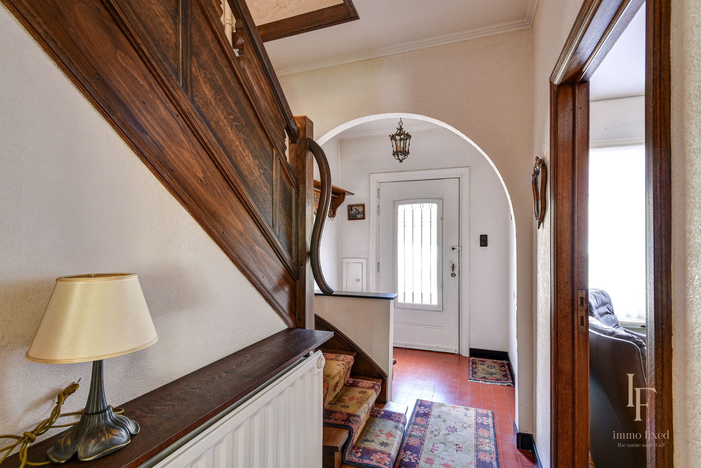 Te renoveren woning met tuin en garage in Wilrijk! 