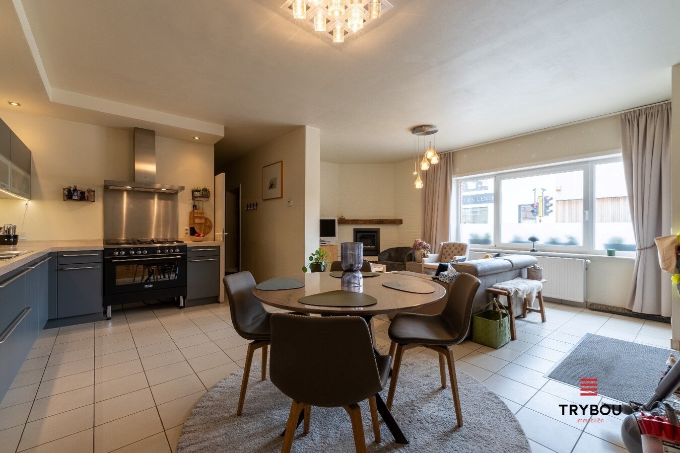 Ruim, instapklaar appartement met garage te koop in Langemark-Poelkapelle 