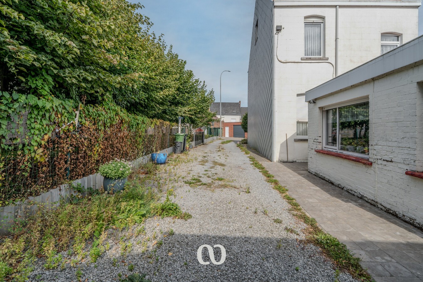 Half open bebouwing op rustige ligging in centrum Berchem 