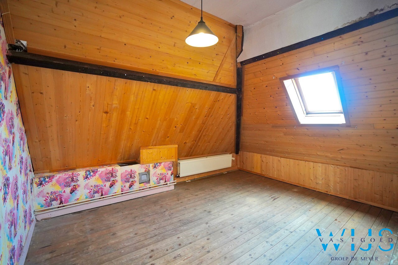 Interessante te renoveren woning in Drongen! 