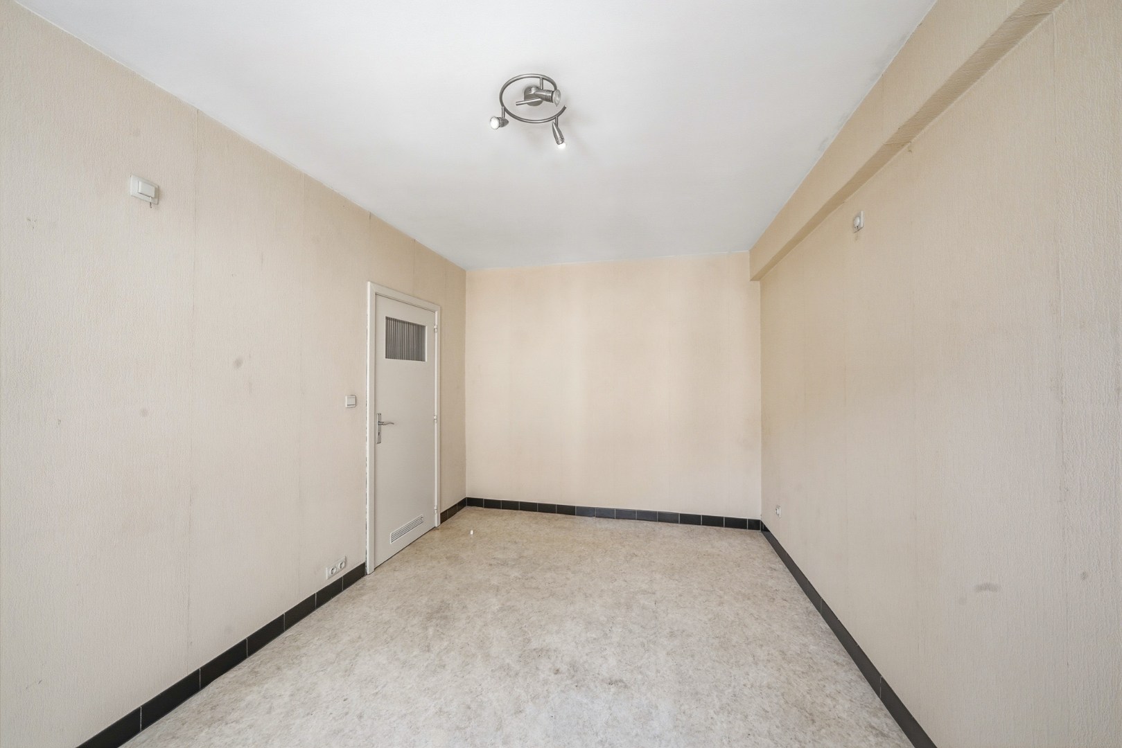 Instapklaar appartement met 2 slaapkamers te Oostende 