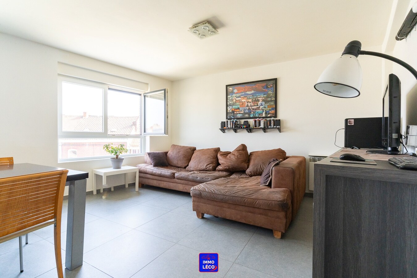 Immeuble de rapport rénové : Trois appartements une chambre, IDEAL INVEST ! 