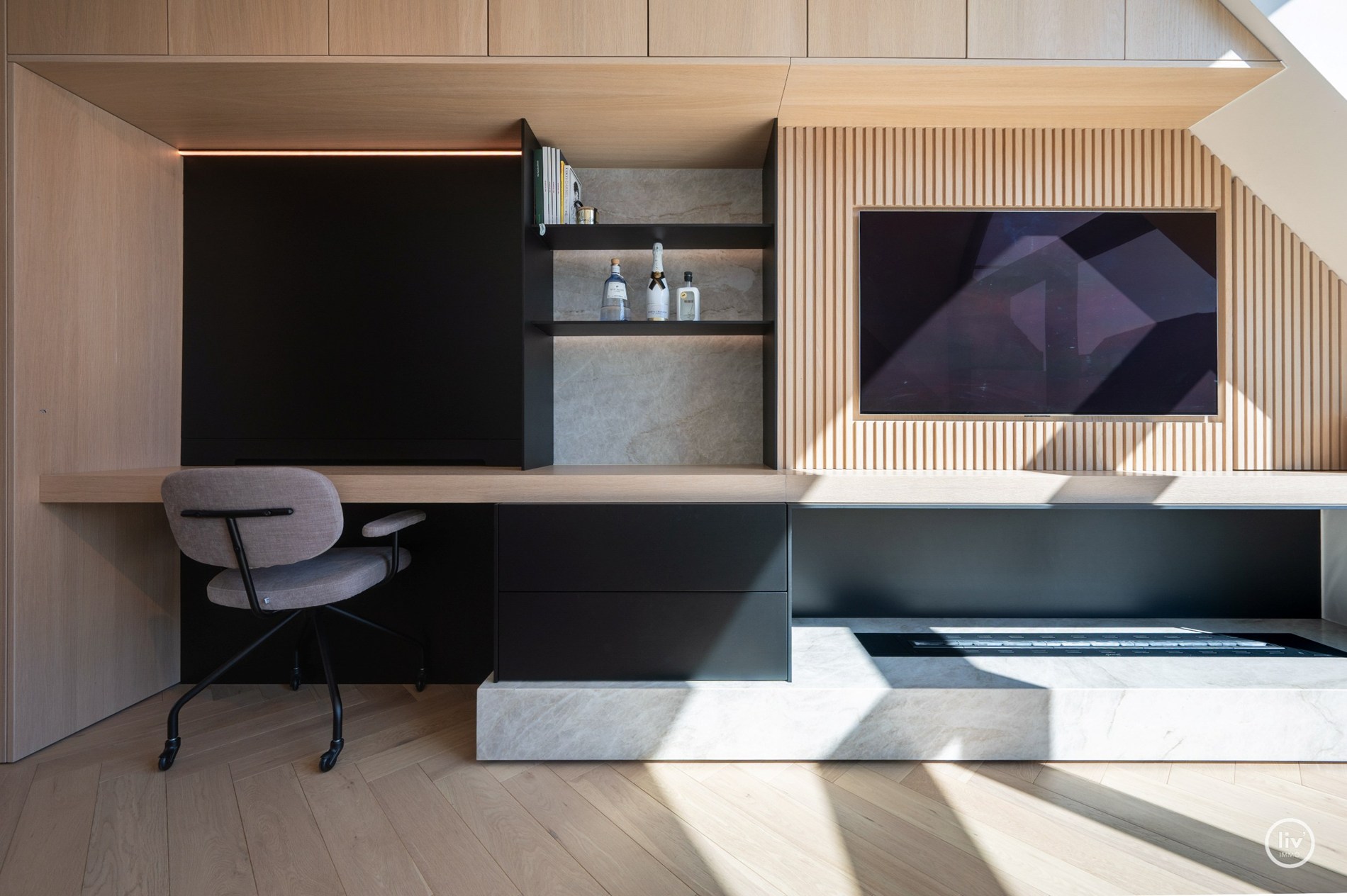 Uitzonderlijk luxueus afgewerkte duplex met royale terrassen, op topligging te Dumortierlaan. Hier werd over elk detail nagedacht 