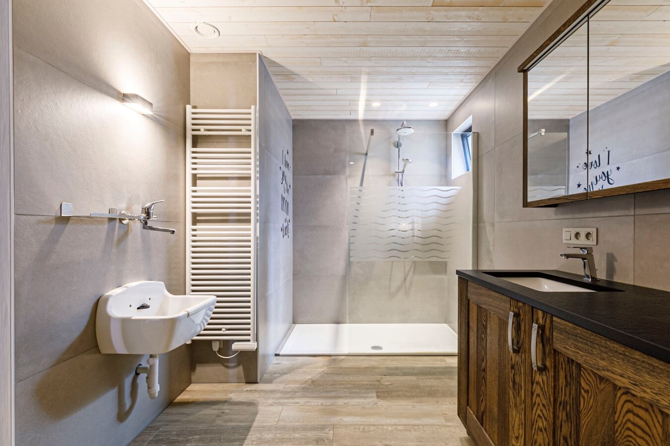 Recent gelijkvloers (120 m²) met lift en tuin 