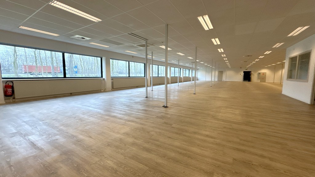 Logistiek bedrijfspand te huur nabij E19 in Mechelen-Noord