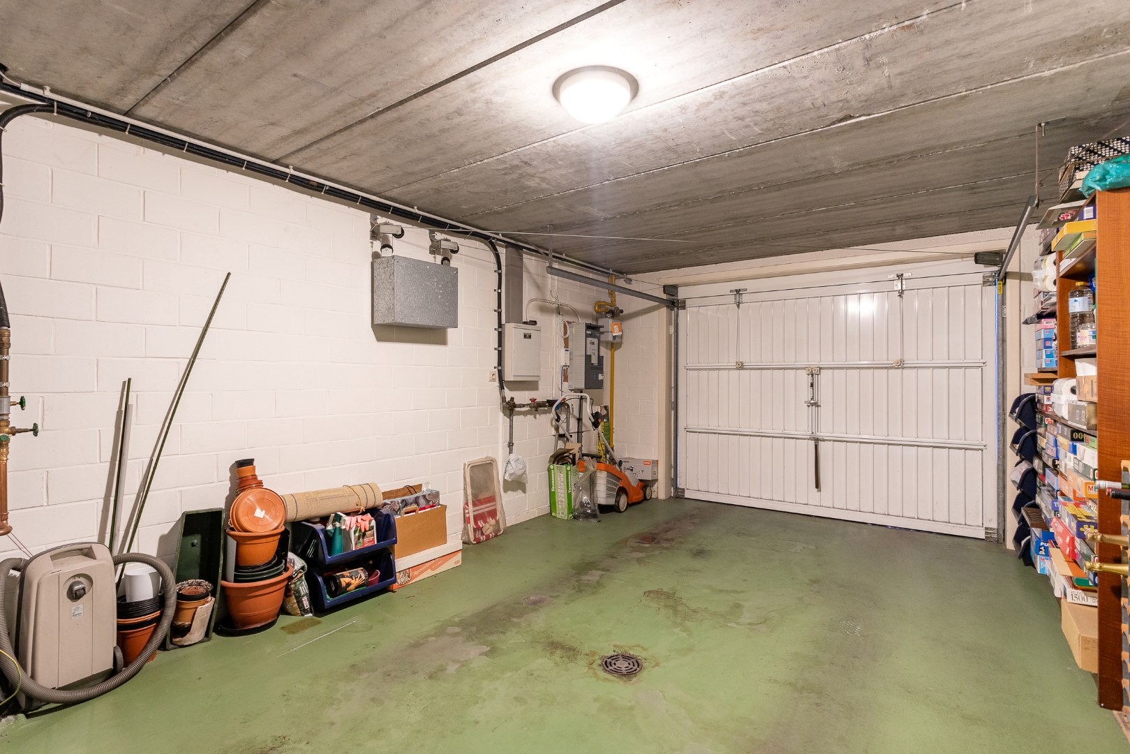 Verzorgde 3-gevelwoning met 3 slpk en tuin te Halle 