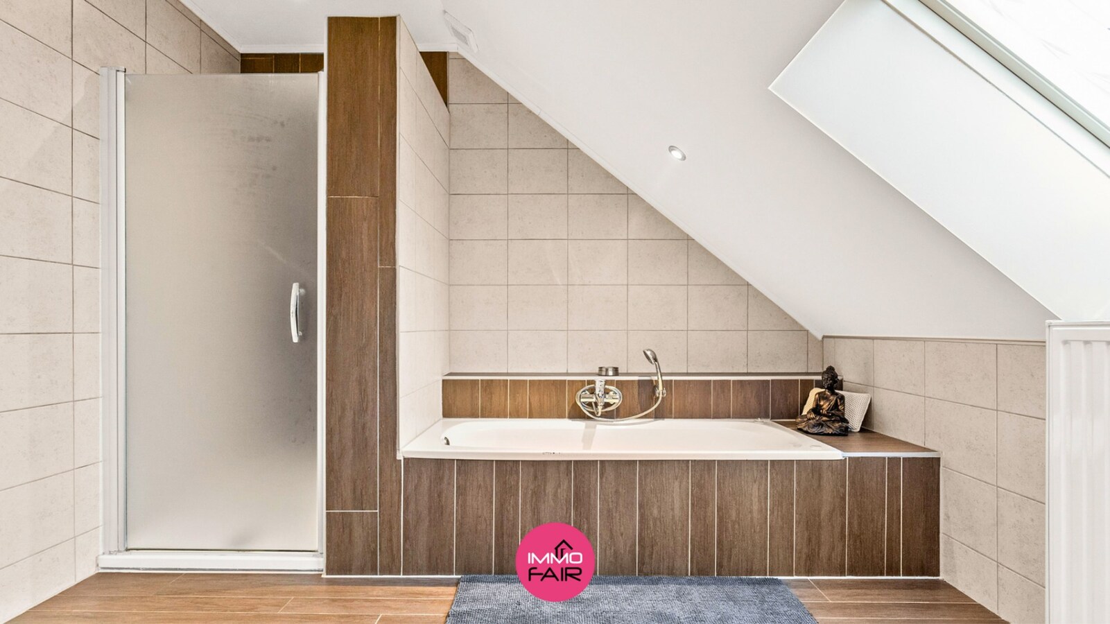 Royale gezinswoning op perceel van 829 m² op 5 minuten van Maastricht! 