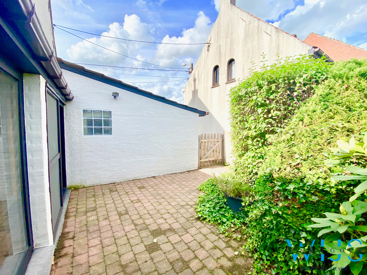 Instapklaar woonhuis op perceel van 450m² te ERTVELDE ! 