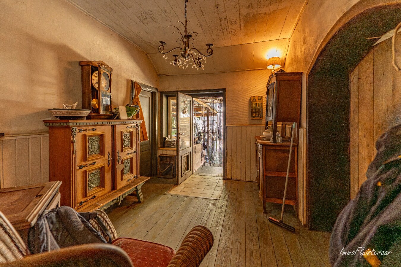 Rustig gelegen woning met renovatiepotentieel op ca. 40 are in Beverlo 