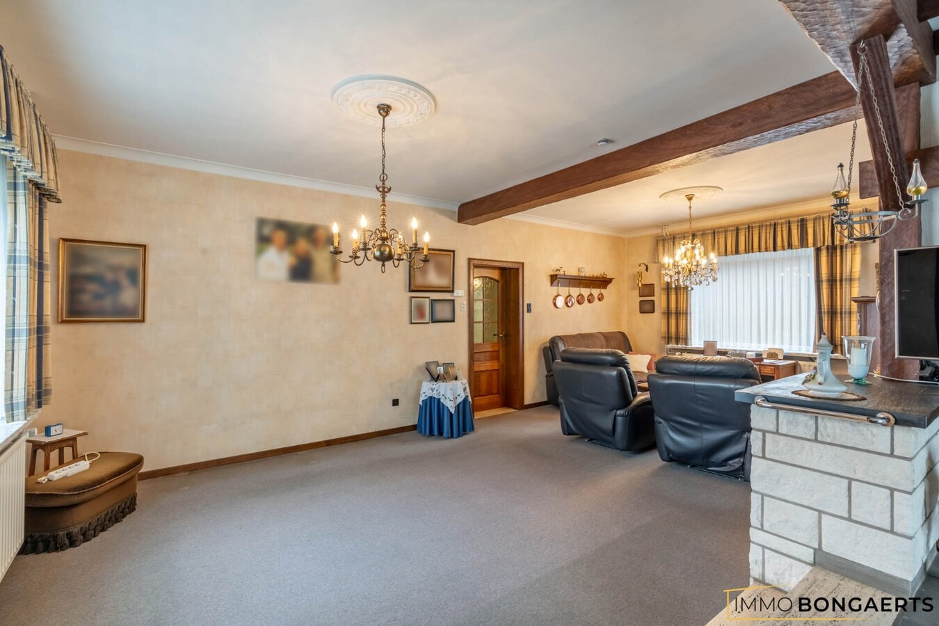 Ruime woning met tuin, garage en 3 slaapkamers in Oudsbergen . 