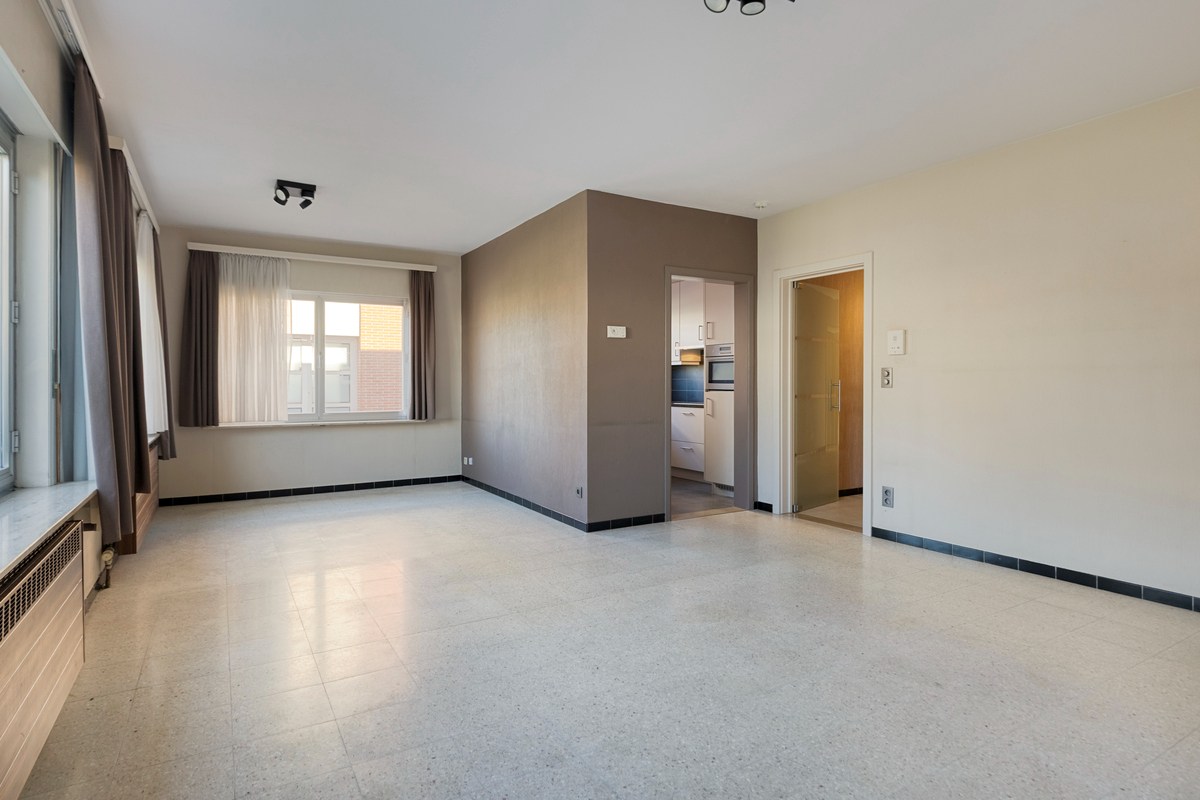 Gelijkvloers appartement met 2 slaapkamers, terras en tuin 